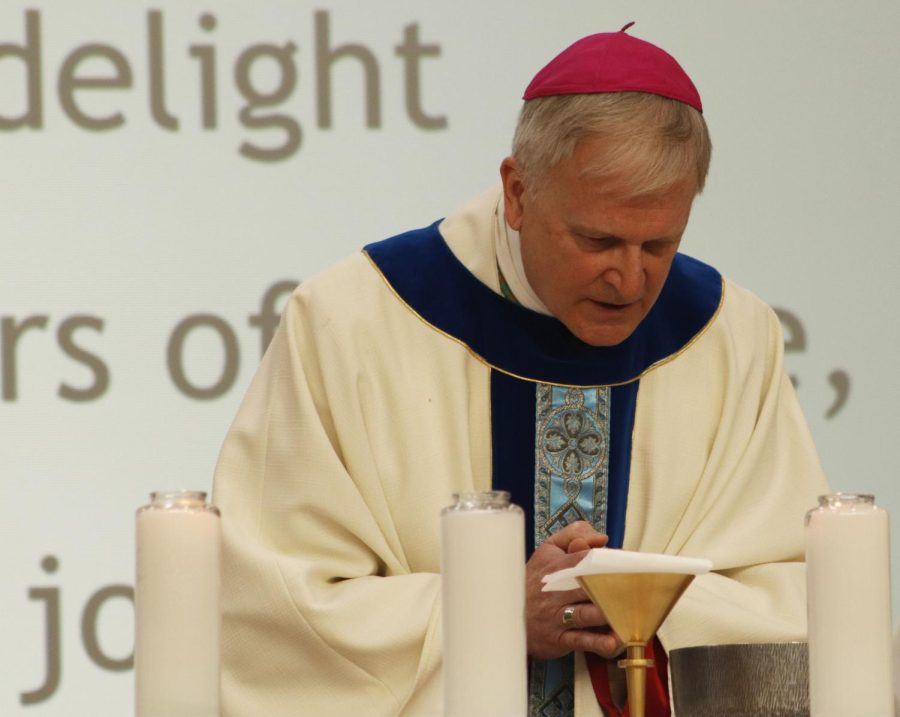Bishop James V. Johnston gives the homily. 